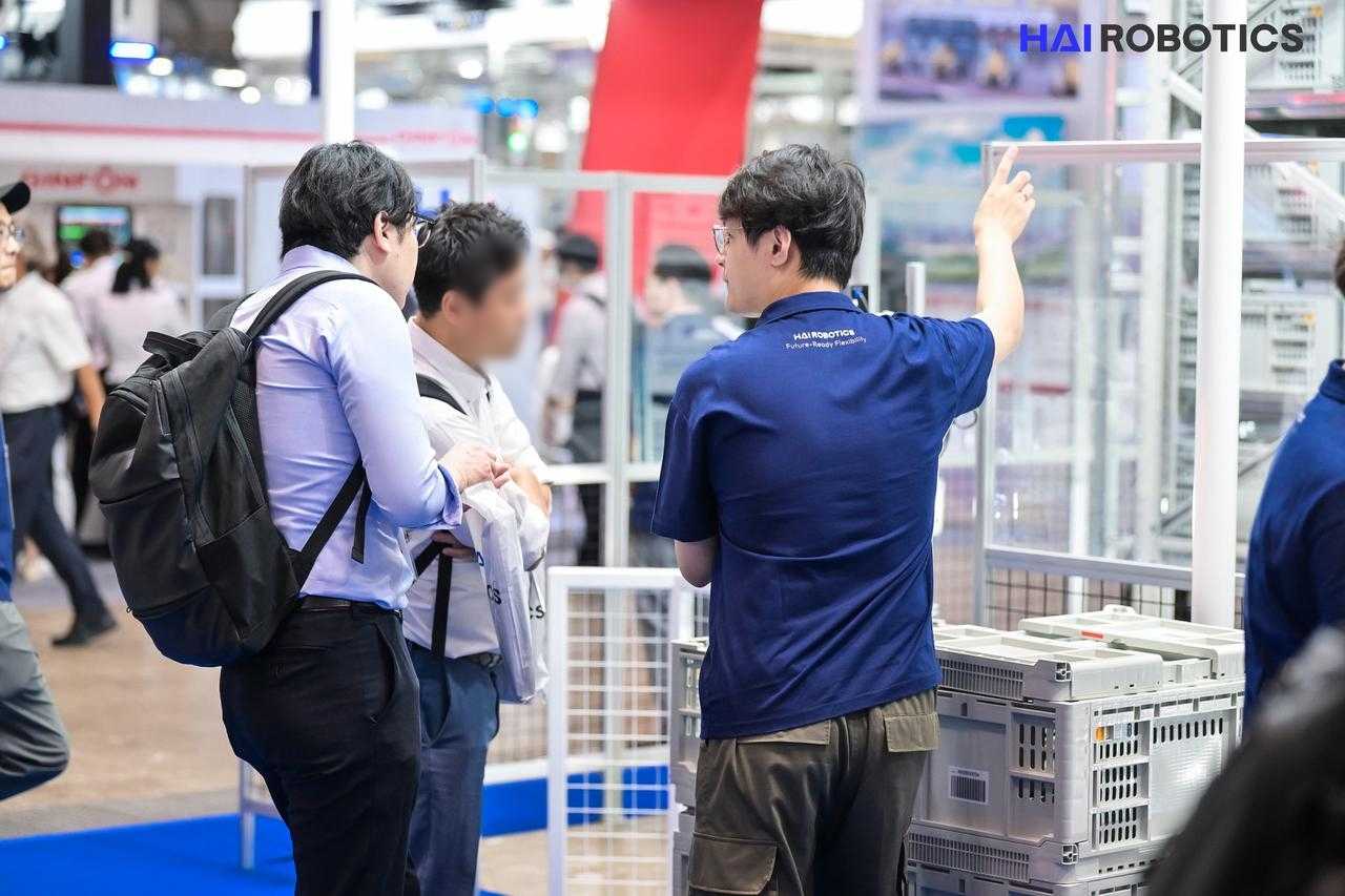 会期中の様子（オン・ロボット・ピッキングワークステーション）