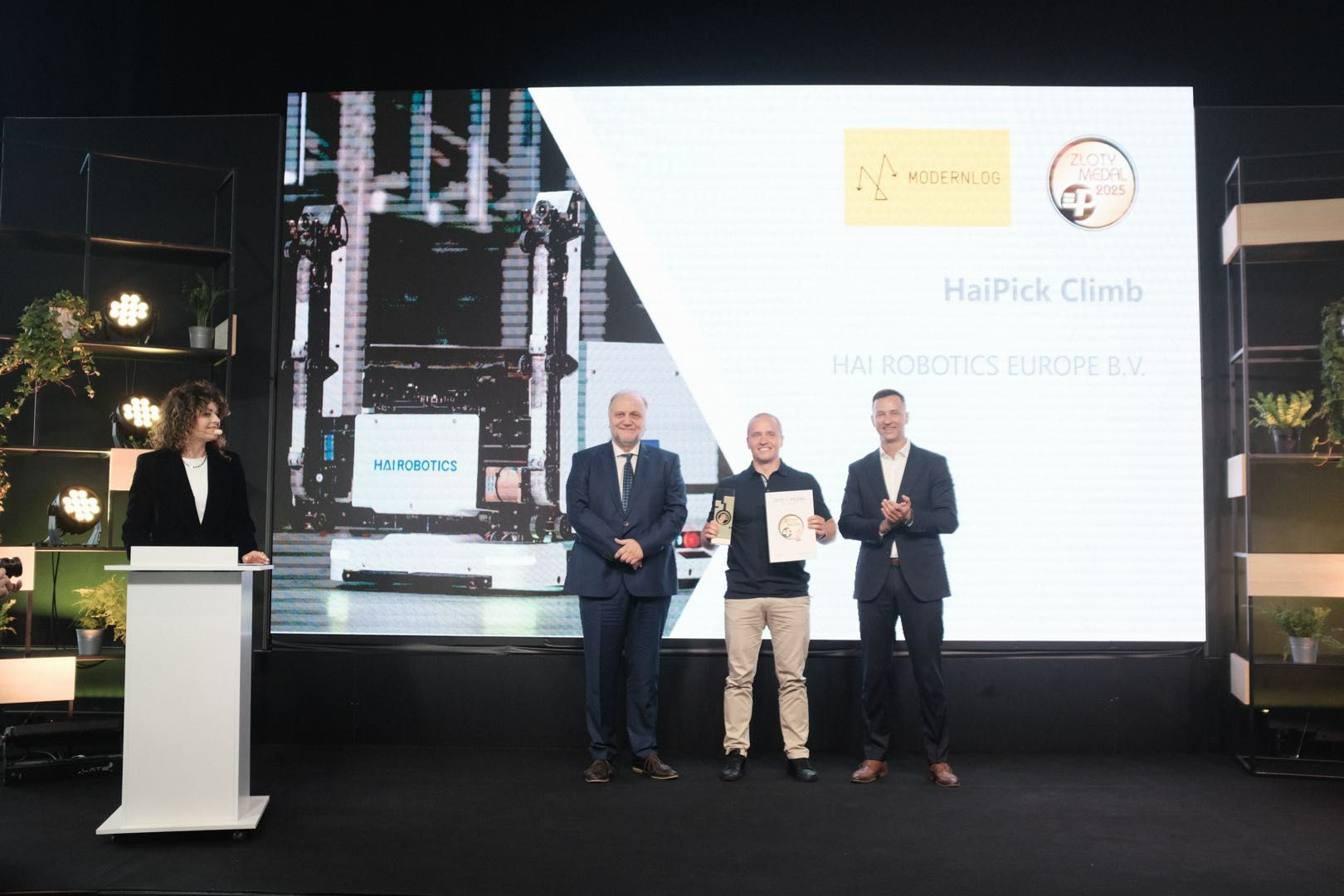HaiPick Climb Wins Gold Medal Awards and Leads the Consumer’s Choice Vote at Modernlog 2025