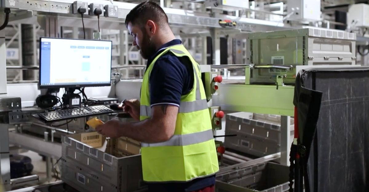 万邑通英国仓的入库小组组长