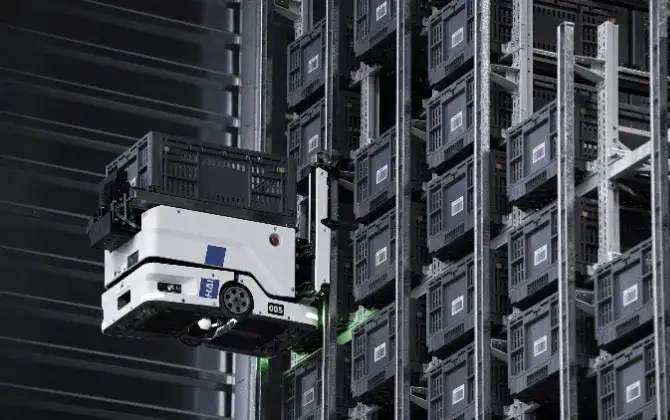 Why Climbing Robots Are Becoming the Future of Warehouse Automation